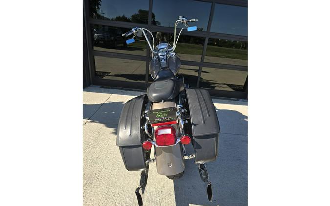 2004 ROAD KING CUSTOM - Harley-Davidson®
