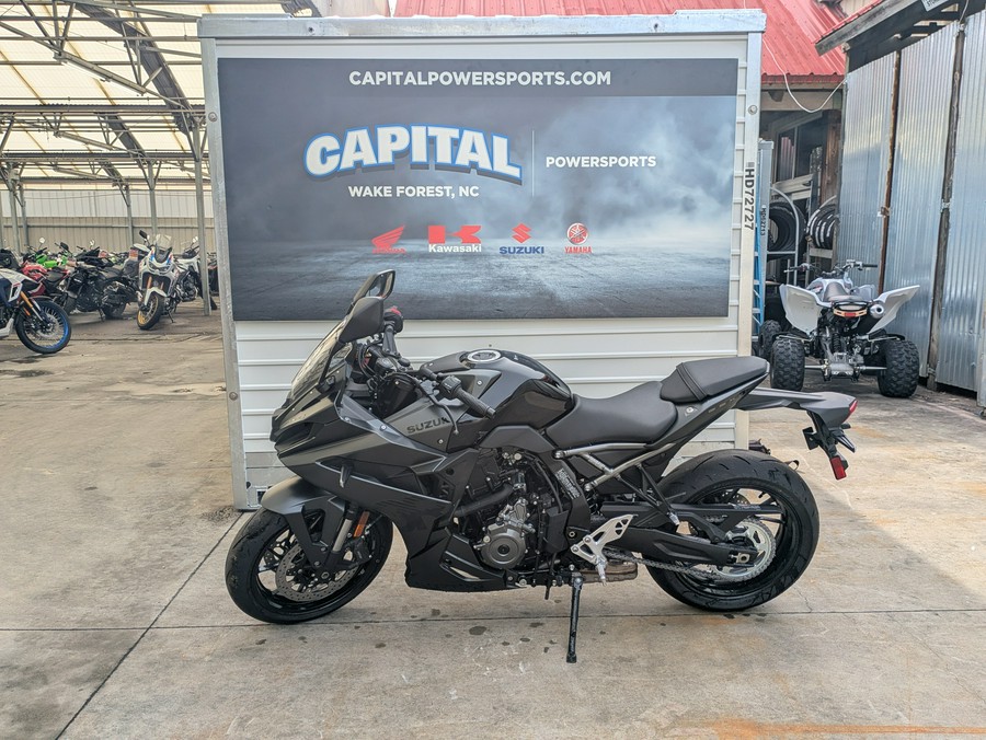 2025 Suzuki GSX-8R