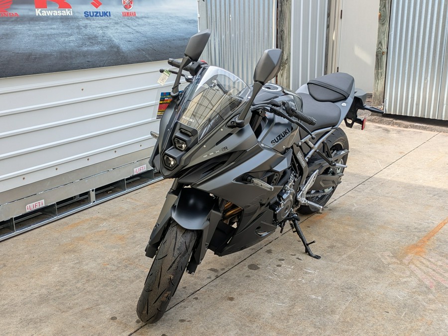 2025 Suzuki GSX-8R
