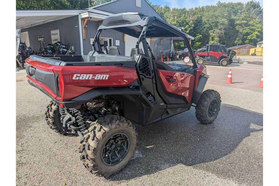 2025 Can-Am Commander XT 700 DEMO