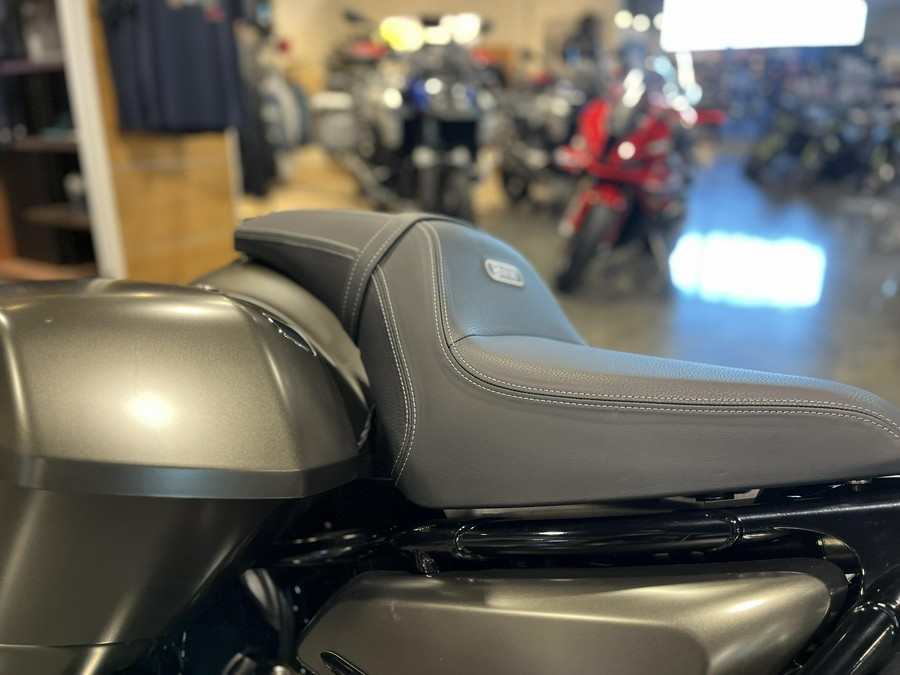 2024 BMW R 18 Roctane