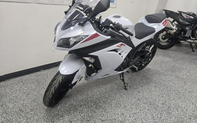2026 Kawasaki Ninja 300 ABS Pearl Blizzard White - K1854