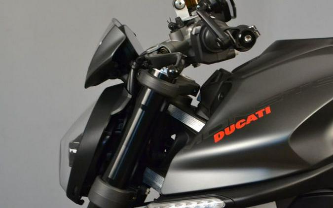2022 Ducati Monster 937 Plus
