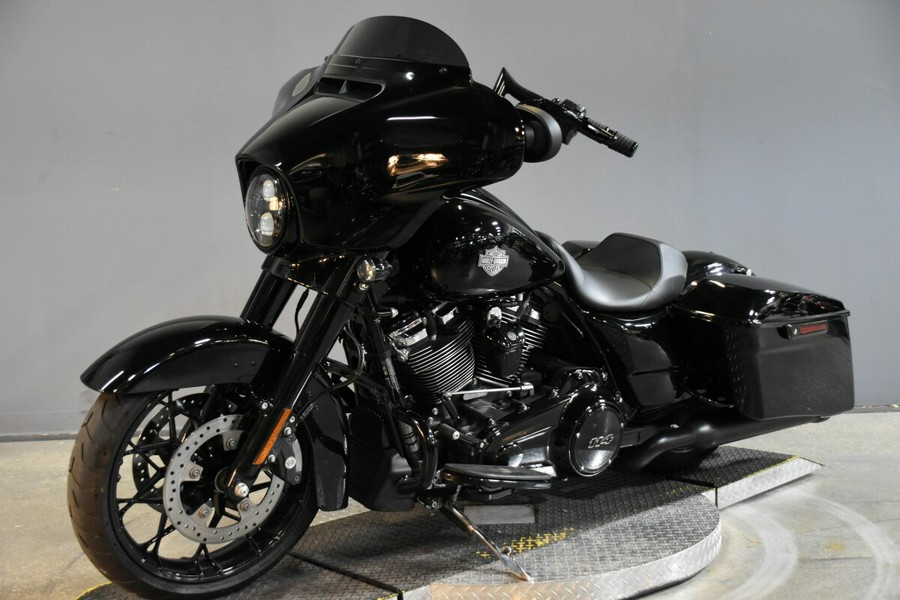 2022 Harley-Davidson Street Glide Special