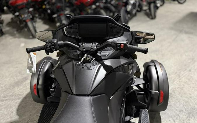 2026 Can-Am® Spyder RT Limited Dark