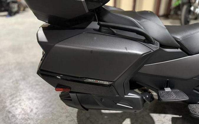 2026 Can-Am® Spyder RT Limited Dark