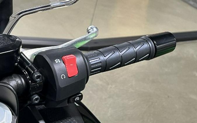2026 Kawasaki Ninja® 500 SE ABS