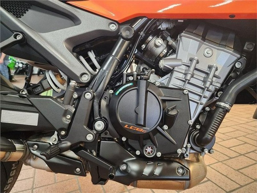 New 2024 KTM 390 DUKE