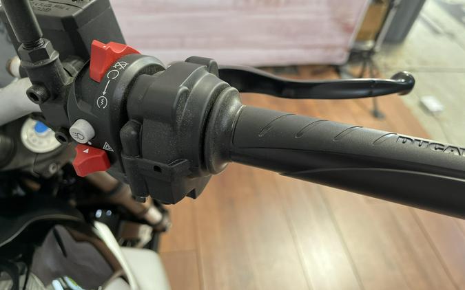 2024 Ducati SCRAMBLER ICON 800
