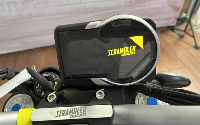 2024 Ducati SCRAMBLER ICON 800