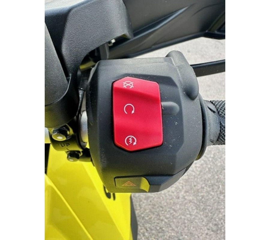 2025 Suzuki V-Strom 800DE