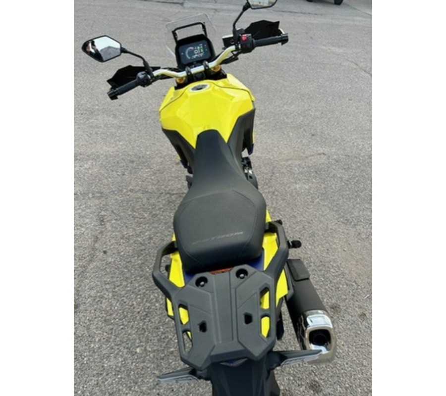2025 Suzuki V-Strom 800DE