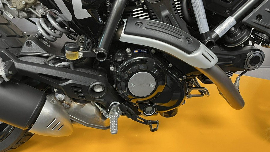 2025 Ducati SCRAMBLER ICON 800