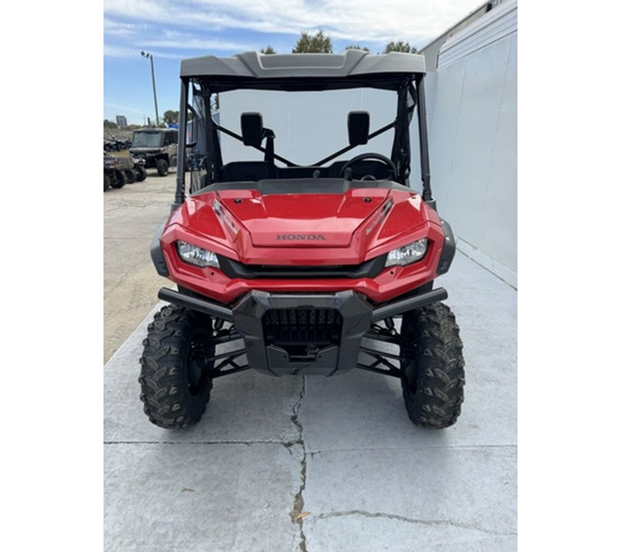 2025 Honda Pioneer 1000 Deluxe