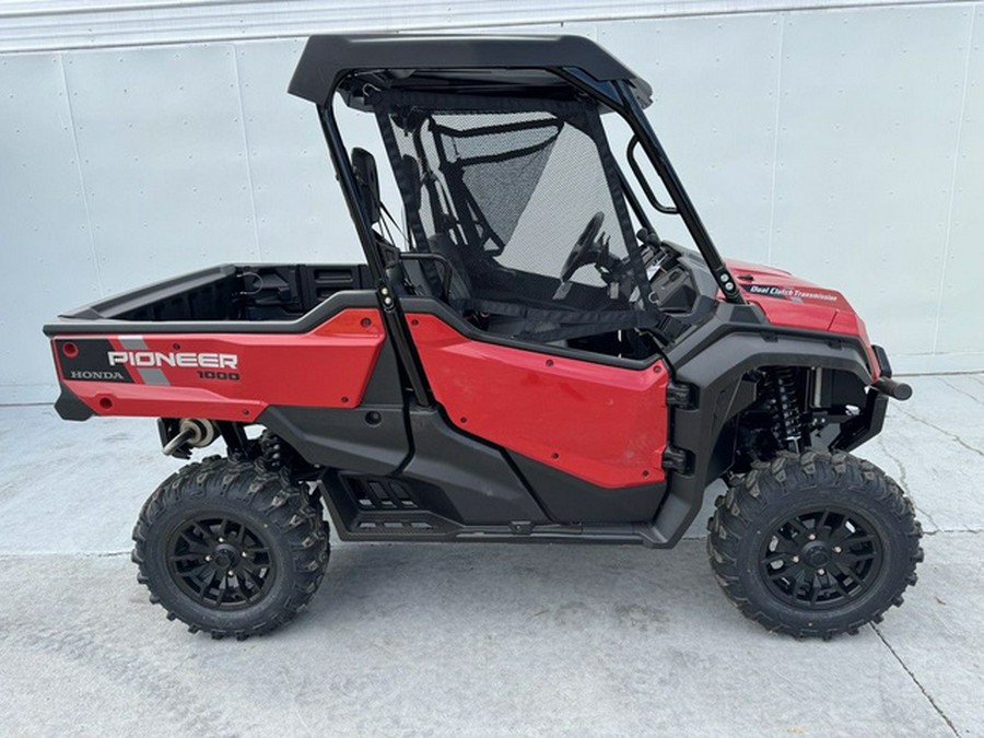 2025 Honda Pioneer 1000 Deluxe