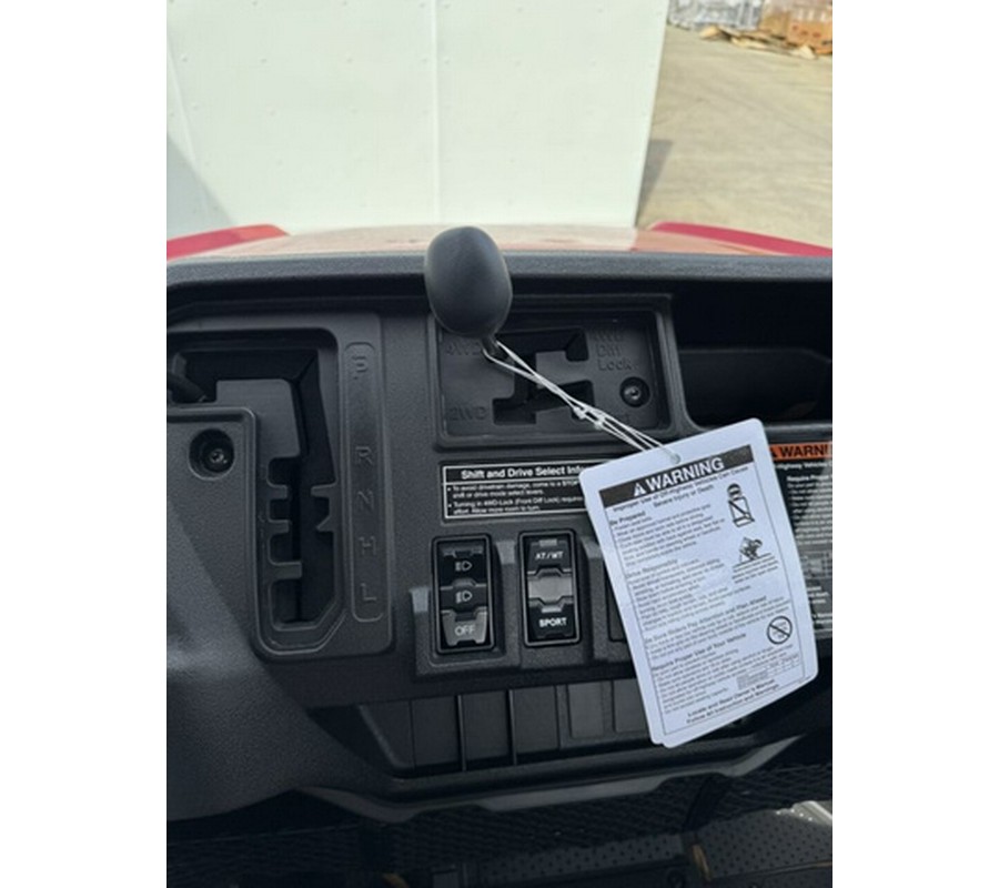 2025 Honda Pioneer 1000 Deluxe