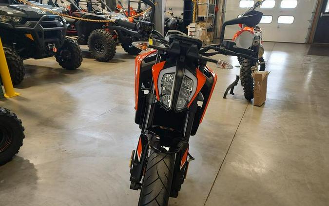 2024 KTM 790 Duke