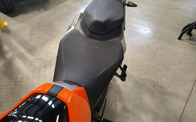 2024 KTM 790 Duke