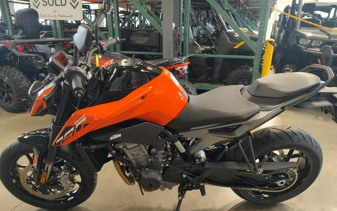 2024 KTM 790 Duke