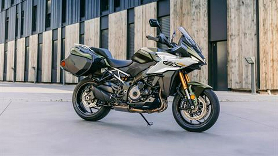 2024 Suzuki GSX-S1000GX+