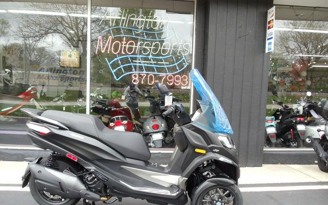 2024 Piaggio MP3 530 Exclusive