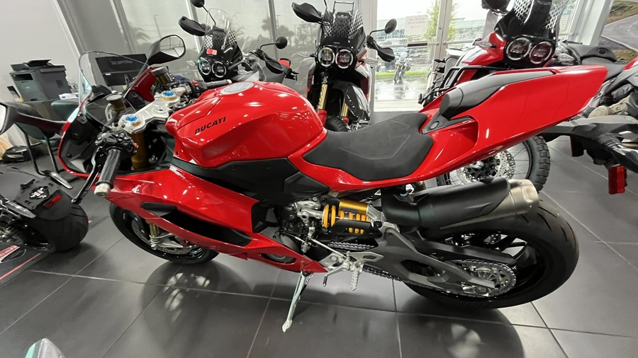 2025 Ducati PANIGALE V2S 896