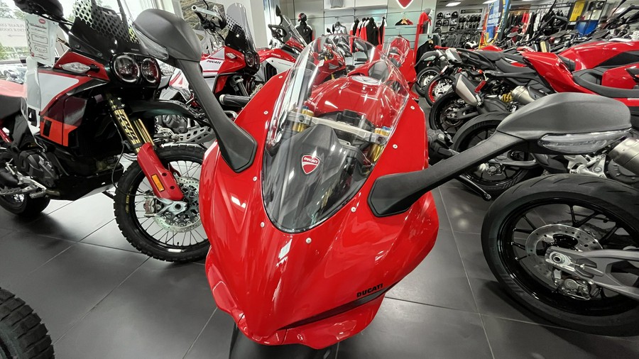 2025 Ducati PANIGALE V2S 896