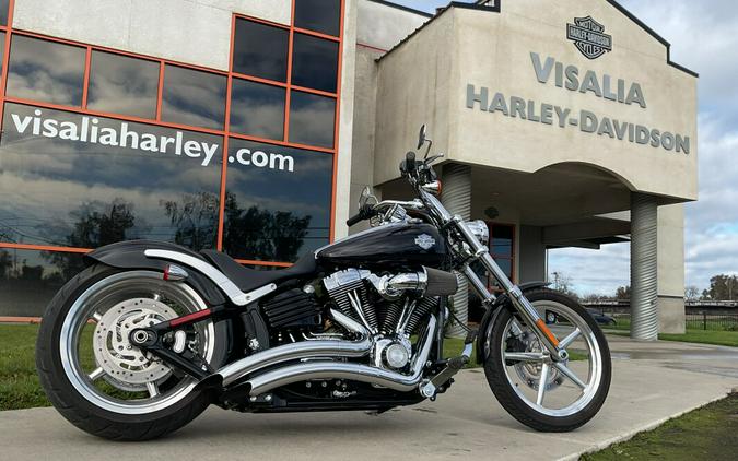 FXCWC 2011 Softail® Rocker™ C