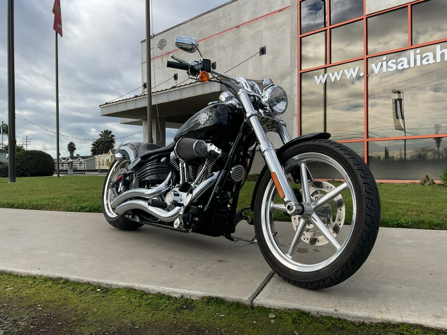 FXCWC 2011 Softail® Rocker™ C
