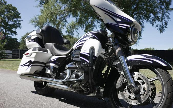FLHXSE 2016 CVO Street Glide