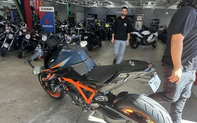 2023 KTM 1290 Super Duke R Evo
