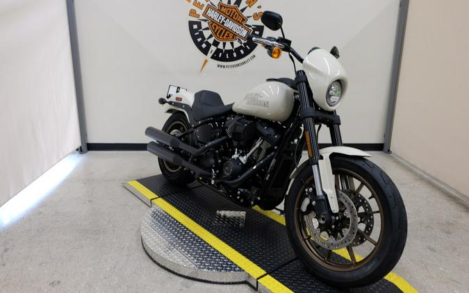 2023 FXLRS Low Rider® S - In White Sand Pearl