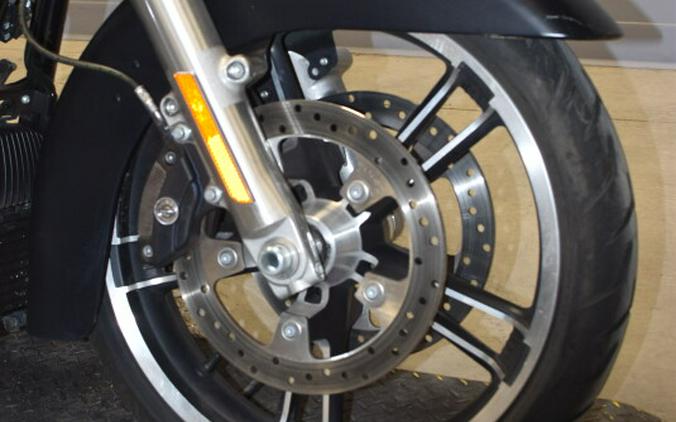 2017 Harley-Davidson Street Glide Special FLHXS