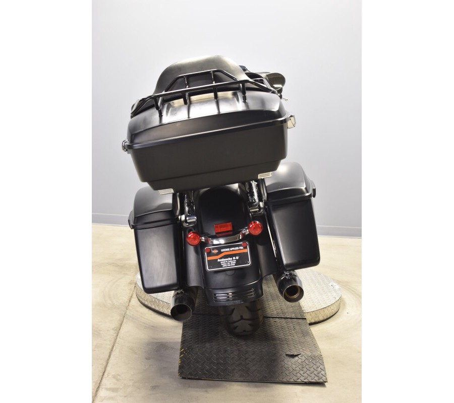 2017 Harley-Davidson Street Glide Special FLHXS