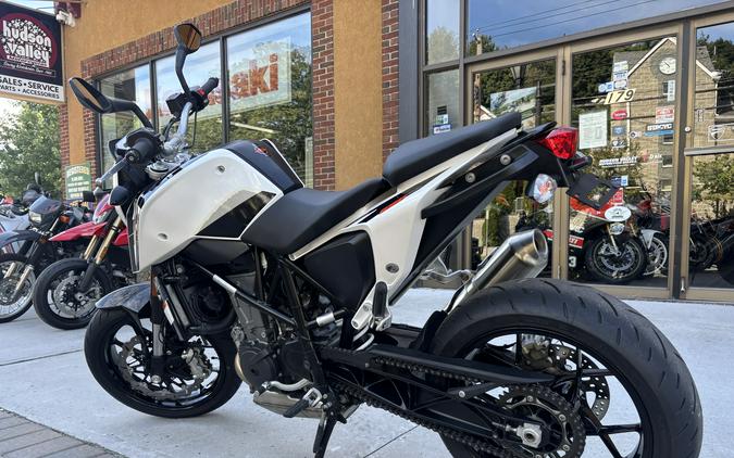 2017 KTM 690 Duke - 3816U