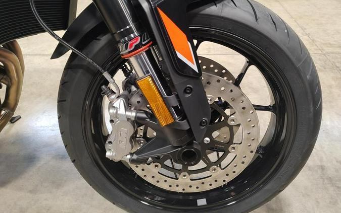 2024 KTM 790 Duke