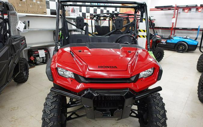 2024 Honda® Pioneer 1000 Deluxe