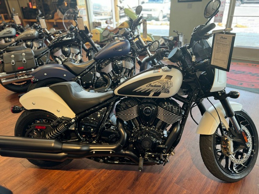 2024 Indian Motorcycle® Sport Chief® Base