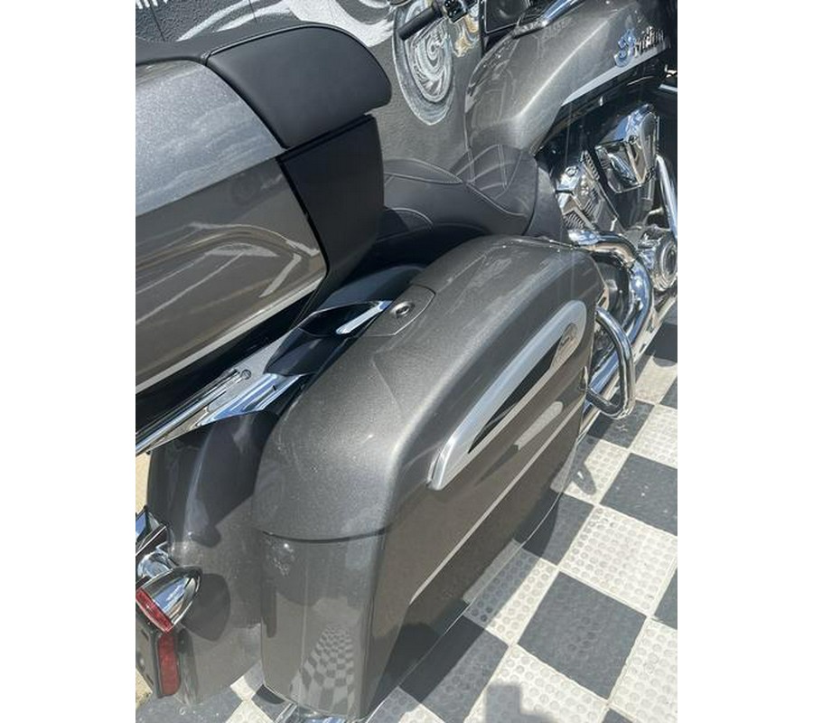 2024 Indian Motorcycle® Pursuit® Limited Titanium/Black Metallic