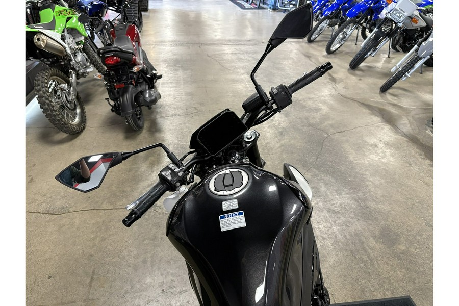 2025 Kawasaki Z900 ABS