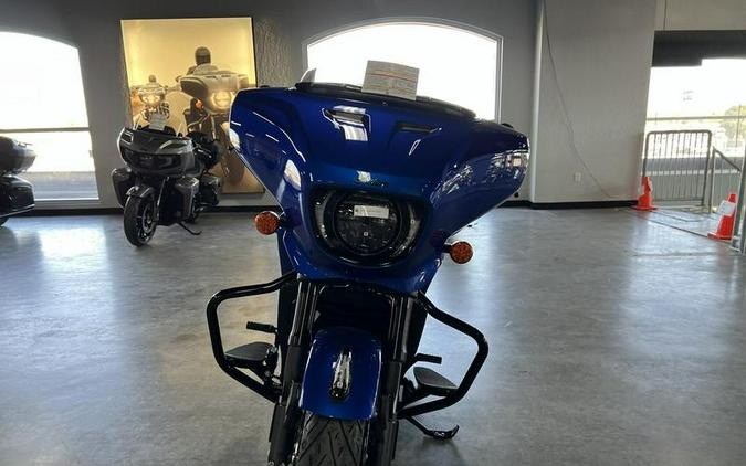 2026 Indian Motorcycle® Chieftain® Dark Horse® w/PowerBand Audio Deep Blue Metallic