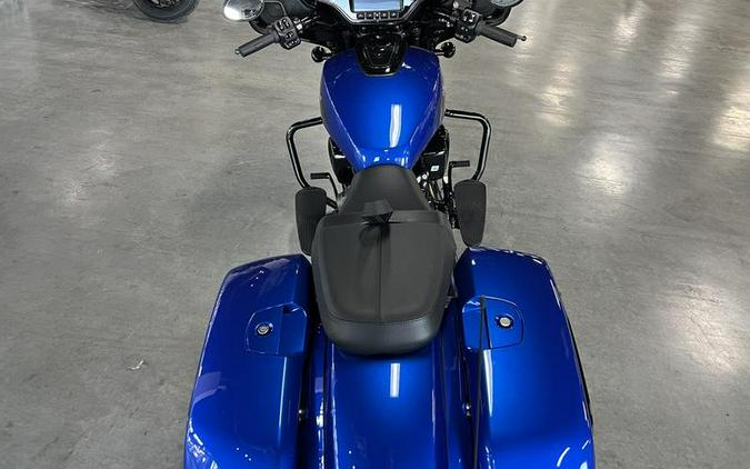 2026 Indian Motorcycle® Chieftain® Dark Horse® w/PowerBand Audio Deep Blue Metallic