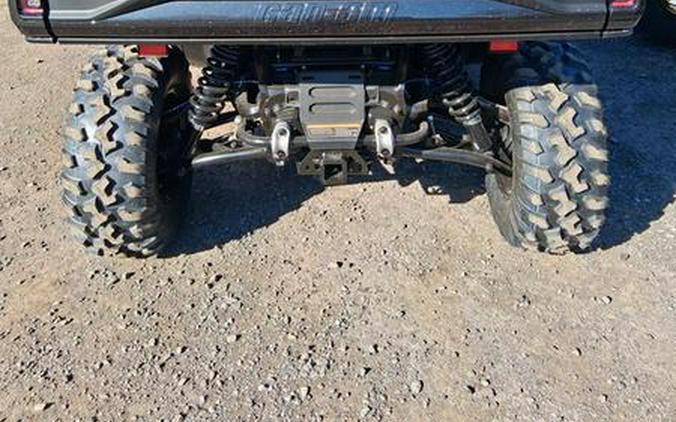 2026 Can-Am® Defender MAX XT CAB HD11 With 10.25 in.display