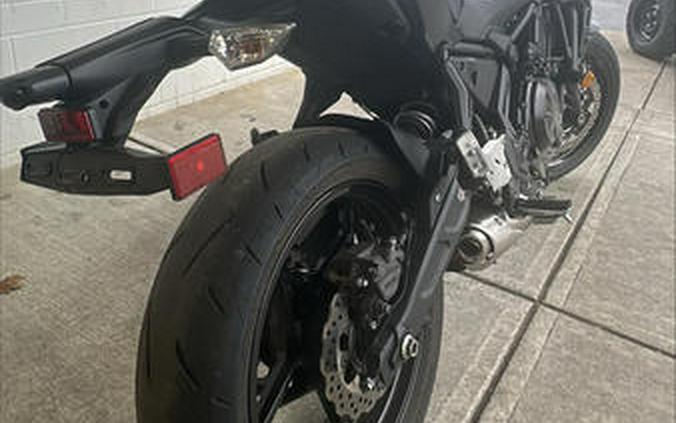 2021 Kawasaki Z650 ABS Metallic Spark Black/Metallic Flat Spark Black