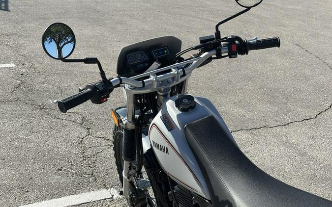 2027 Yamaha TW200