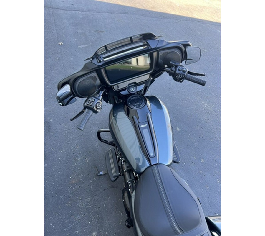 2025 Harley-Davidson FLHX - Street Glide