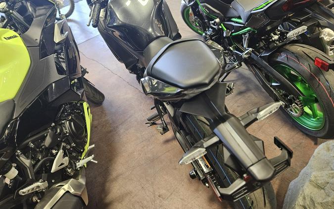 2026 Kawasaki Ninja® 650 Base