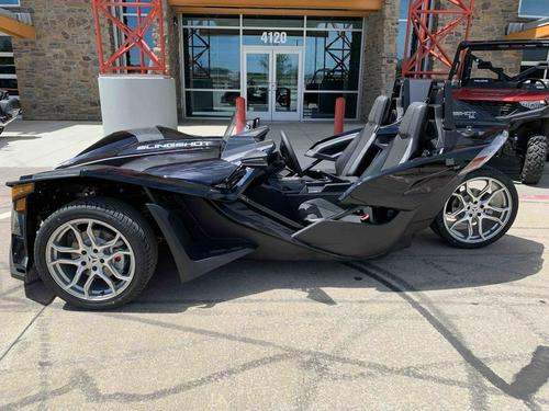 2021 Polaris Slingshot SL Review: With AutoDrive and Paddle Shifters