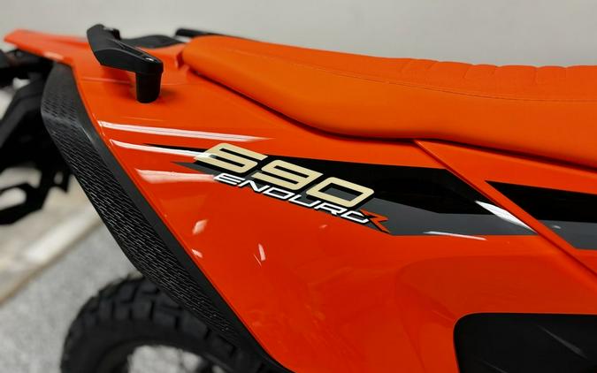 2024 KTM 690 Enduro R