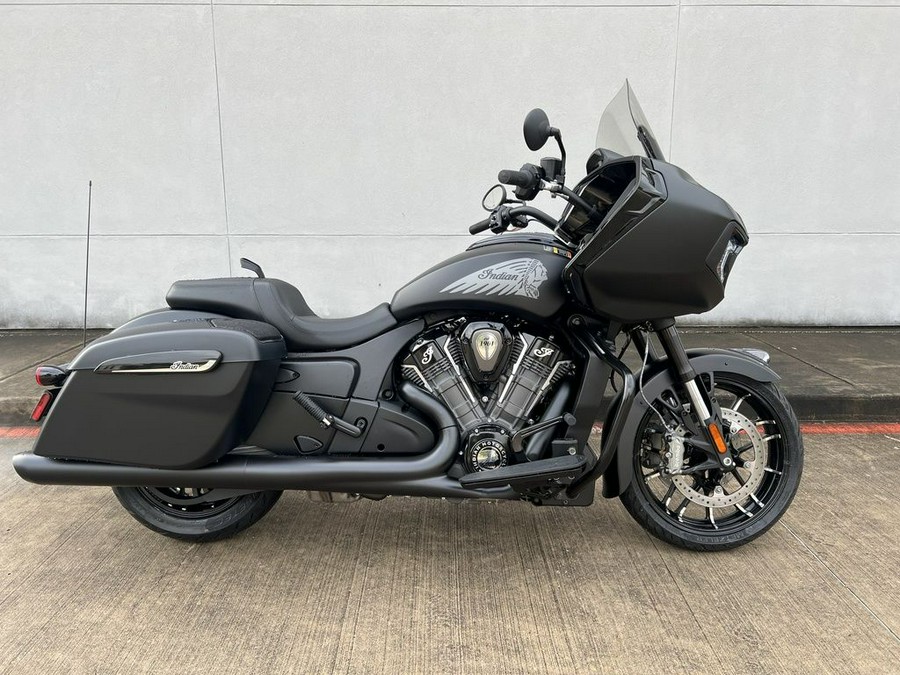 2024 Indian Motorcycle® Challenger® Dark Horse® w/PowerBand Audio Pkg Black Smoke